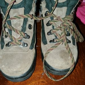 Hiking boots rachichle barely used 7 1/2